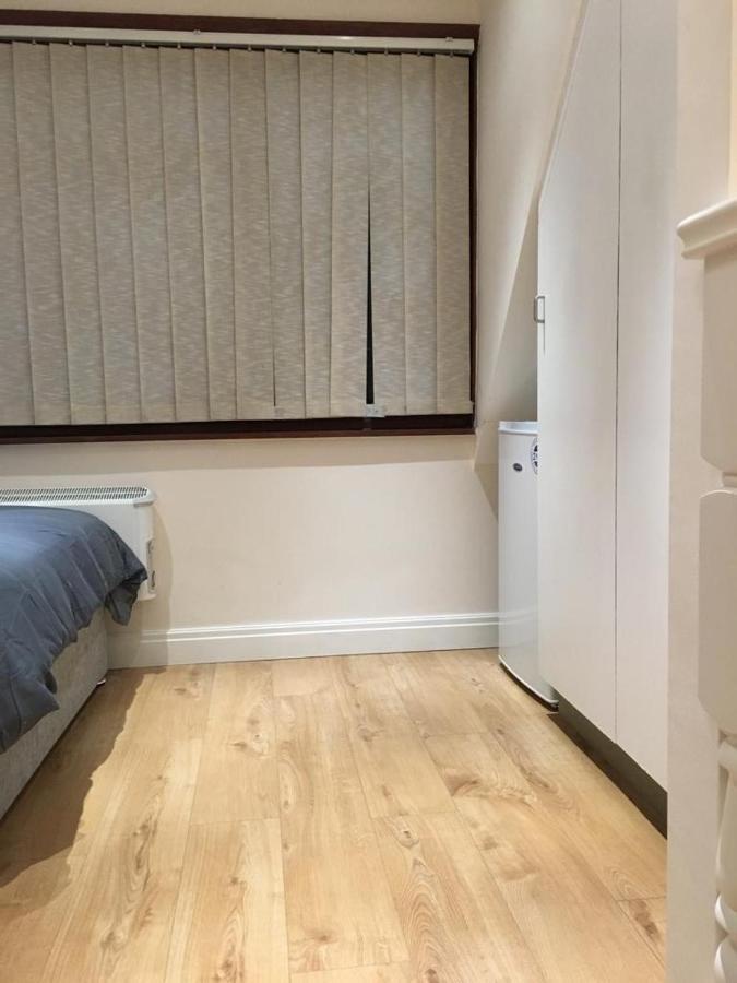 Studio Flat In The Heart Of Golders Green London Exterior photo