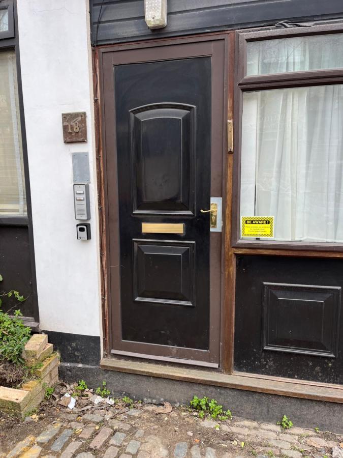 Studio Flat In The Heart Of Golders Green London Exterior photo